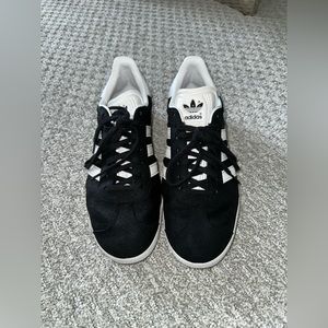 Adidas Gazelle (Black/White)